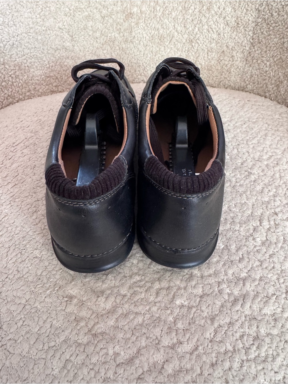 Clarks Appley Tie Women’s Black Leather Oxford Shoes Comfort Lace Up Size 9M - Picture 4 of 6